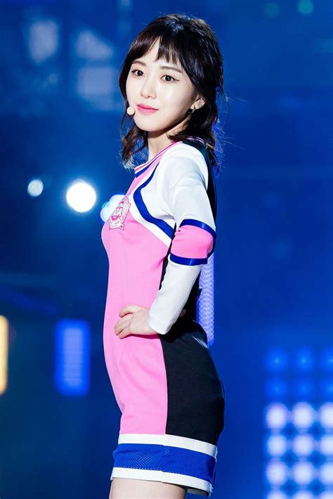 pin by collie ♡ on k pop female idols kpop girls aoa kwon mina