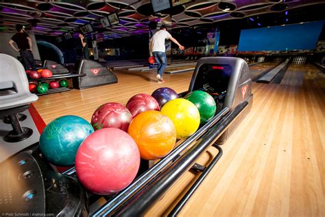 Bowling Tournament In Wroclaw For Stag Dos Parties Vox Travel