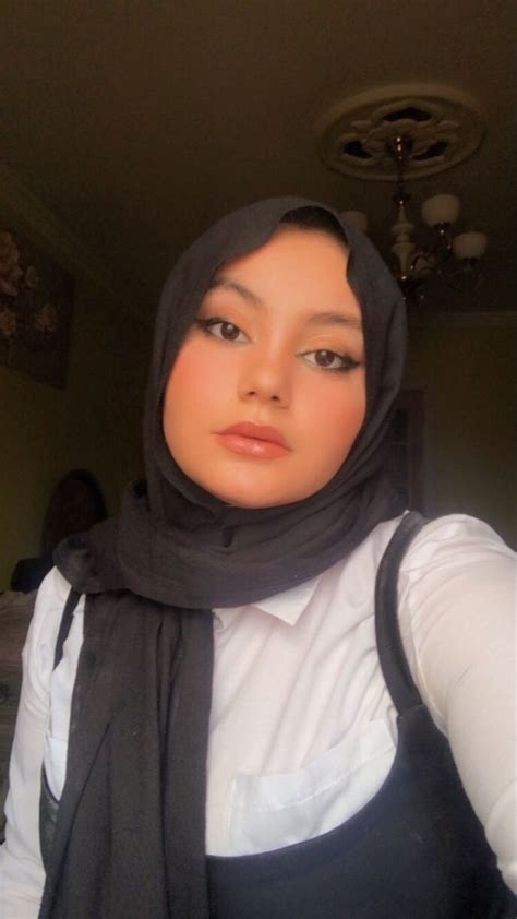 rawenbenkahoul on instagram in 2022 hijab fashion aesthetic