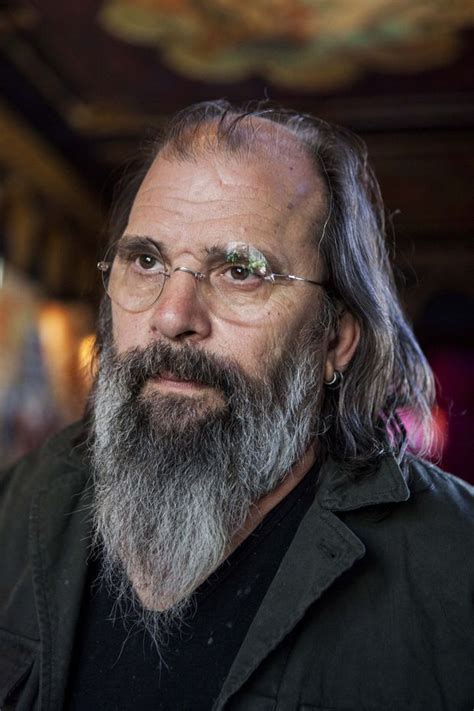 Folk Legend Steve Earle Keeps Faith With The New While Paying Tribute