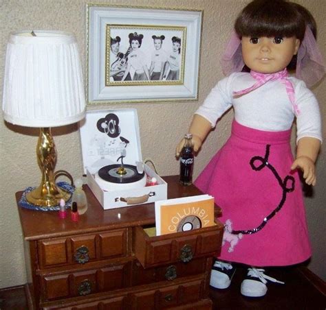 How To Make The Record Player From Living A Dolls Life
