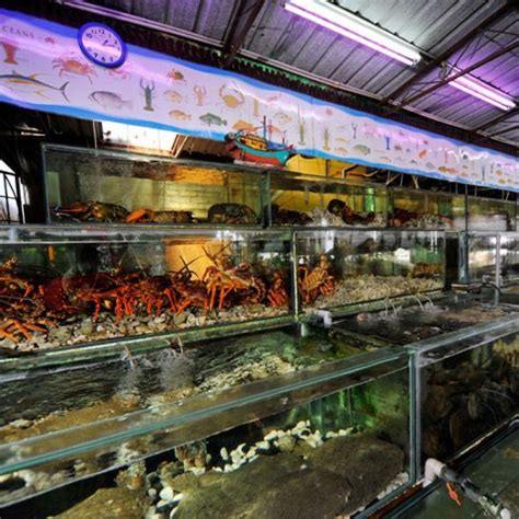 Plus the buffet offered here ranks top in variety and quality as well as so. Seafood in Malaysia: Top 7 Restaurants to Visit for a ...