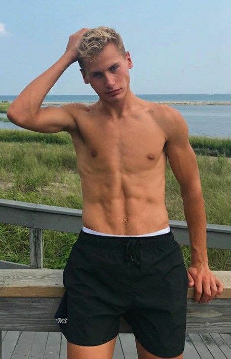 Pin By Everett On Male Model Male Models Handsome Boys