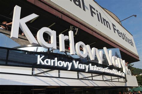 Festival karlovy vary 2019 konečně odtajnil logo pro letošní událost. Festival Karlovy Vary 2019: Program, filmy a zahájení ...