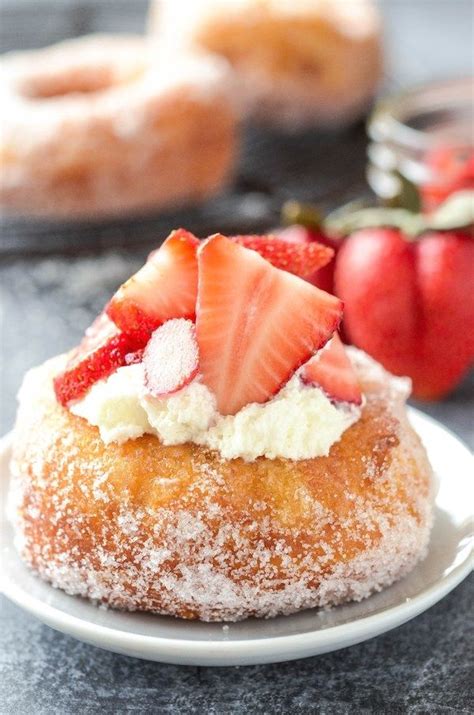 15 Mouthwatering Desserts You Can Make In Just 15 Minutes Easy