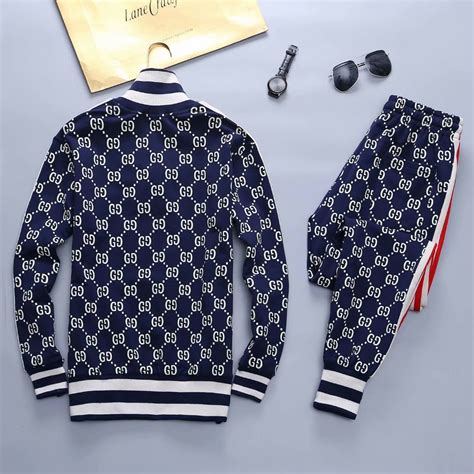 Cheap 2019 New Cheap Gucci Tracksuits For Men 21072472