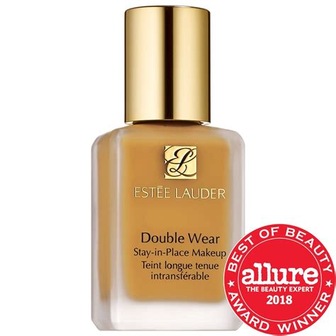 Est E Lauder Double Wear Stay In Place Foundation Bestselling Makeup At Sephora In Summer