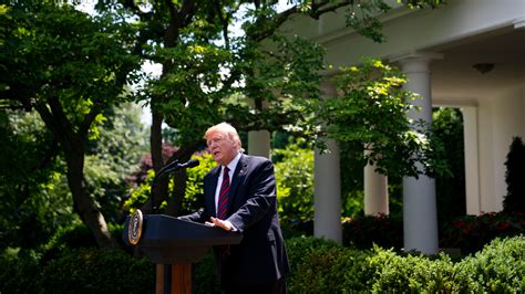 Why Trump Cant Get Enough Of The Rose Garden The New York Times