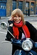 Katy Manning | Classic doctor who, Doctor who companions, Doctor who