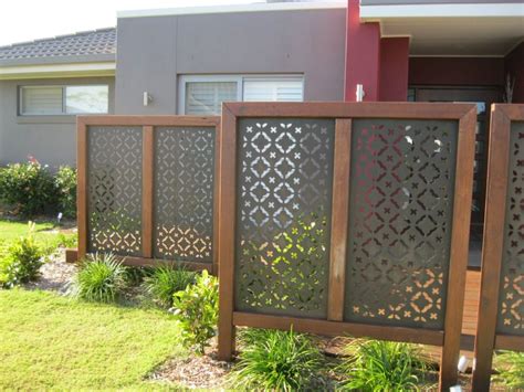 Benefits Of Aluminium Privacy Screens For Your Backyard · The Wow Decor