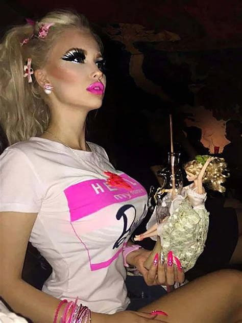 La Mujer Que Gasta Mil Dólares Al Mes Para Ser La Nueva Barbie Humana