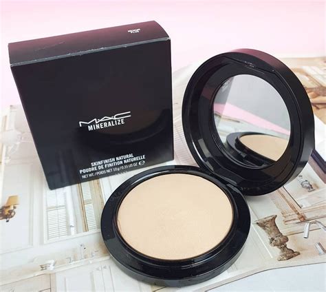 Random Beauty By Hollie Mac Mineralize Skinfinish Natural In Medium