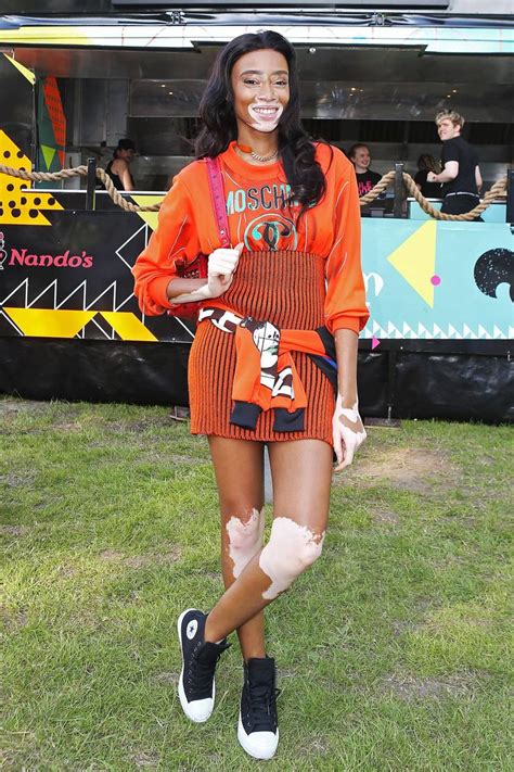 Winnie Harlow Style Best Looks And Outfits Glamour Uk