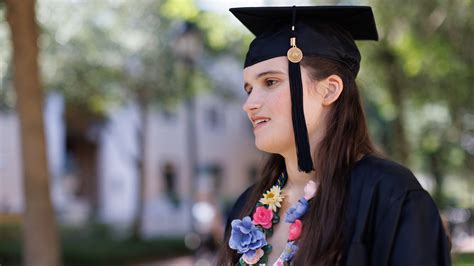 A Nonspeaking Valedictorian With Autism Gives Her Colleges Commencement Speech Npr