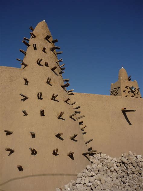 It had a population of 54,453 in the 2009 census. Timbuktu in West Africa, the country of Mali | wonderful ...