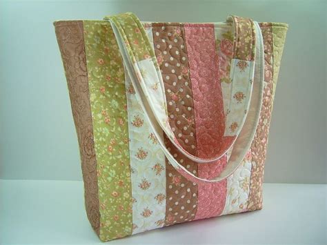 Quilted Tote Bag Flickr Photo Sharing Fabric Handbags Fabric