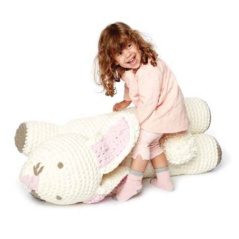 Use cotton yarn or thread to crochet this pretty set that makes the perfect crochet gift! Crochet Bunny Floor Pillow Free Pattern -Fun Crochet For Kids - Knit And Crochet Daily
