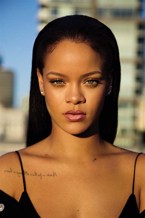 Rihanna S Makeup Line Fenty Beauty Makes Its Debut
