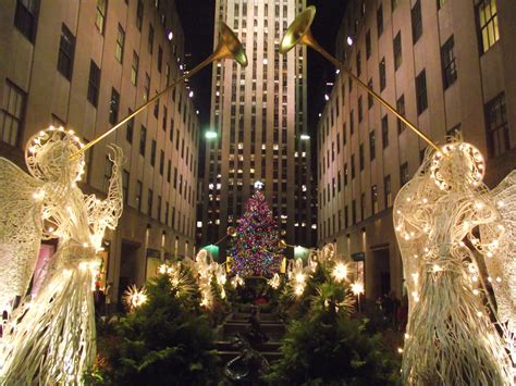 Christmas In The City New York Christmas What Is Christmas Christmas
