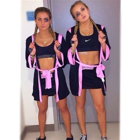 12 Easy College Halloweekend Costume Ideas That Are Sure To Impress Trendy Halloween