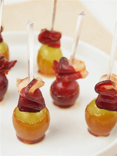 Jun 11, 2021 · brochette de viande des grisons, tomates séchées et mozzarella 10 idées pour un apéritif raffiné mis à jour le 11 juin 2021 à 11h51 Raisin caramélisé et magret | Bacon, Fruit and Ideas