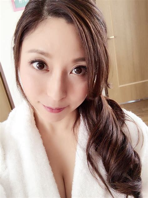 白木優子 マドンナ15周年キャンペーンガール On Twitter 待機ちう 撮影