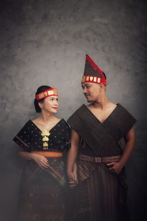 Prewedding Batak Toba Hitam Pakaian Tradisional Ide Kostum Foto