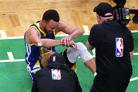 Warriors Curry Cries On Court After Golden State Wins Nba Finals