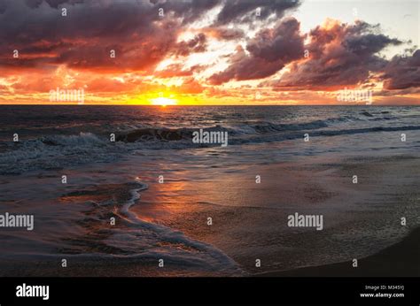 Beach Sunset Perth Western Australia Australia Stock Photo Alamy