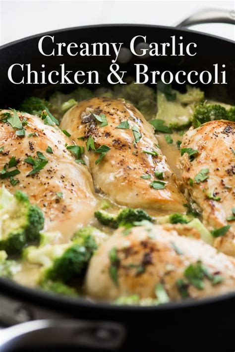 Sprinkle broccoli, 1 cup of the cheese, the chicken and onion in pie plate. Creamy Garlic Chicken with Broccoli with Creamy Garlic Sauce