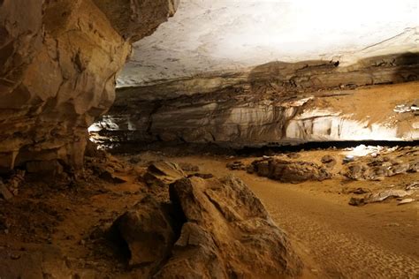 4 Hours Hiking In Mammoth Cave The Grand Avenue Tour