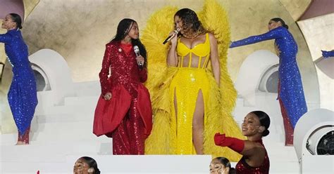 Beyoncé Performs Brown Skin Girl with Blue Ivy at Dubai Concert Rap Up