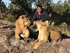 Walking With the Lions in Zimbabwe - Earths Corner