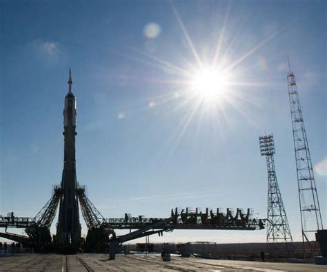 Nasa Says Will Use Russias Soyuz Despite Rocket Failure