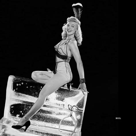 Iconic Pictures Of Sex Symbol Marilyn Monroe The Etimes Photogallery