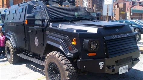 Meet Hamilton Polices 279k Armoured Rescue Vehicle Cbc News