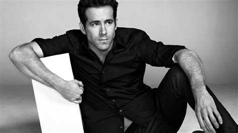 Wallpaper Ryan Reynolds Actor Handsome Black And White Ryan Reynolds