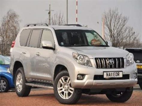 Boisterous colours aside, the fj cruiser not only sparkles on the street, but shines off road. Toyota Land Cruiser Prado D-4D:picture # 6 , reviews, news ...
