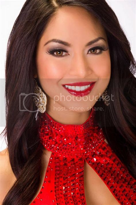 Official Headshot Portraits Miss Universe 2013