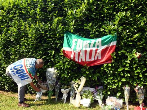 Berlusconi Dopo Il Funerale La Resa Dei Conti In Forza Italia