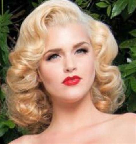 Blonde Vintage Hairstyle Retro Pin Up Pin Up Hair Retro Hairstyles