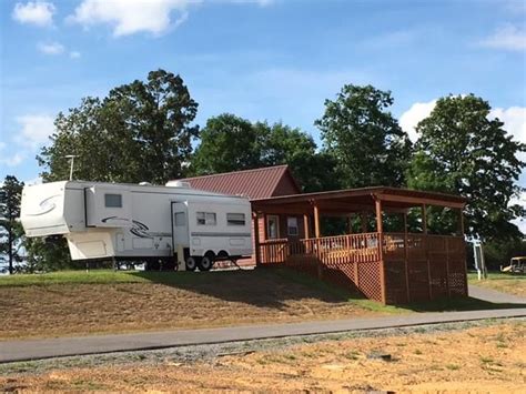 Easy lake living can be yours at smith lake rv & cabin resort. Smith Lake RV & Cabin Resort - Pull your Fifth wheel up to ...