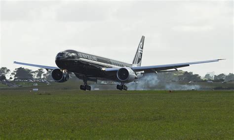Video Of Worlds Largest Black Aircraft Arriving In Auckland Scoop News