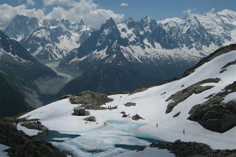 Le Sentier Des Lacs Alpins Savoie Mont Blanc Savoie Et Haute Savoie