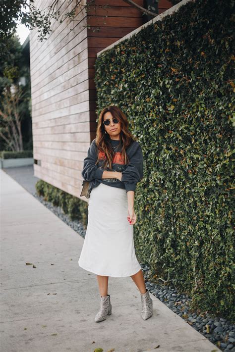 Bump Style Bump Friendly Midi Skirts You Already Own — Everyday Pursuits