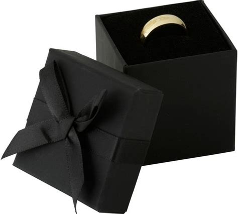 Choose her something fabulous from our stunning jewellery range. Buy Jewellery Ring Gift Box at Argos.co.uk - Your Online ...