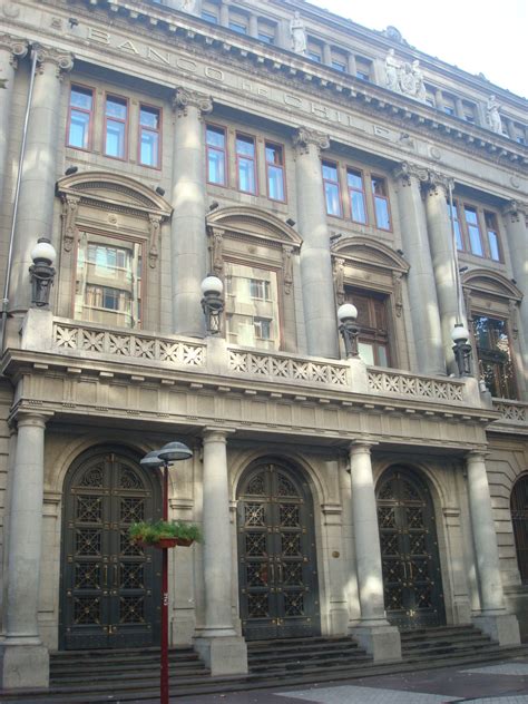 La compañía opera en cuatro segmentos de negocio: Banco de Chile - Wikipedia, la enciclopedia libre