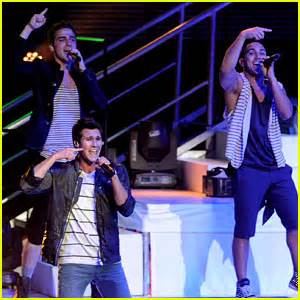 Big Time Rush First Summer Break Tour Performance Big Time Rush