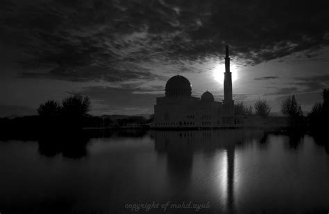 Previous version was with syma x8g видео puchong perdana and masjid as salam канала tengku rinaidil. Untitled. | Taken at Masjid As-Salam, Puchong Perdana ...