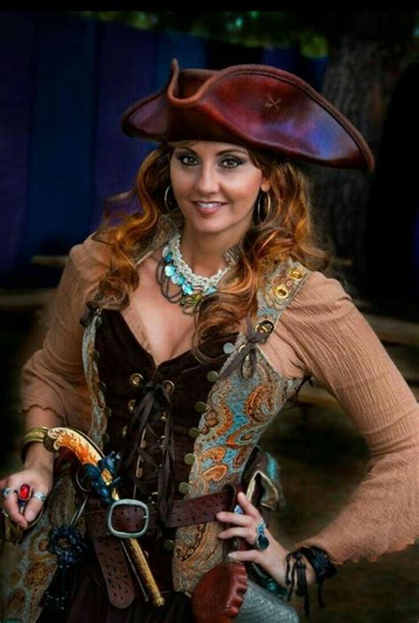 pin by jolynn raymond on cosplay female pirate costume pirate woman pirate garb